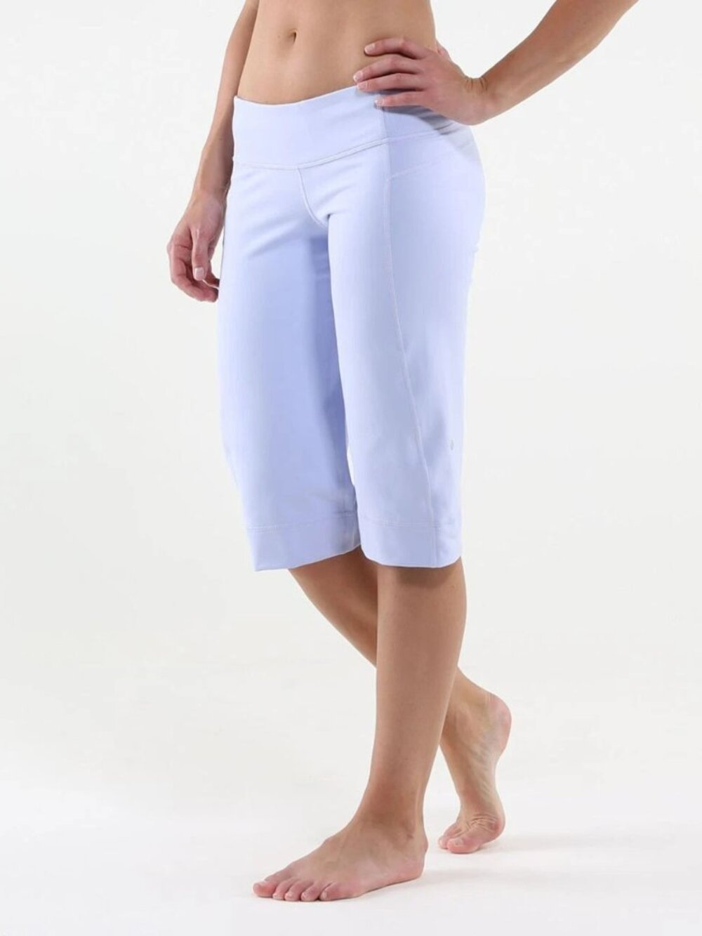 💜 Lululemon Clam Digger Yoga Shorts Cool Breeze NWT 10